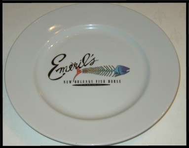 Logo_in_plate_well